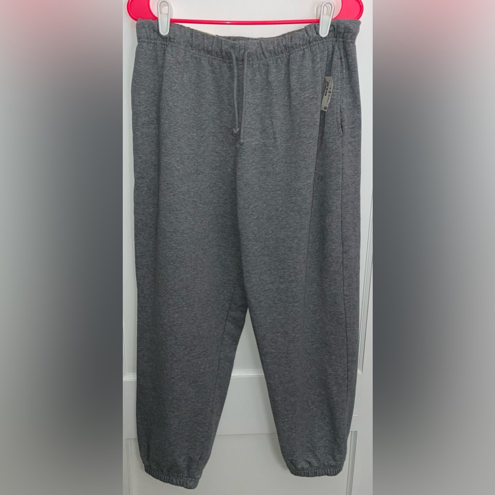 NWT - Aeropostale Gray High Rise Slouchy Sweatpants - Size: L